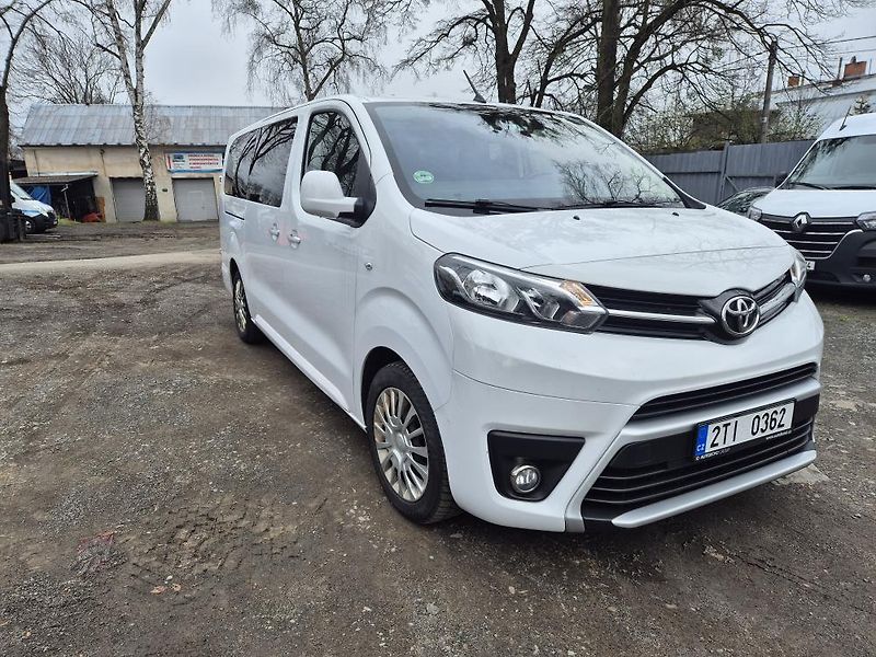 Toyota ProAce Verso (2023) - fotka 2 z 18