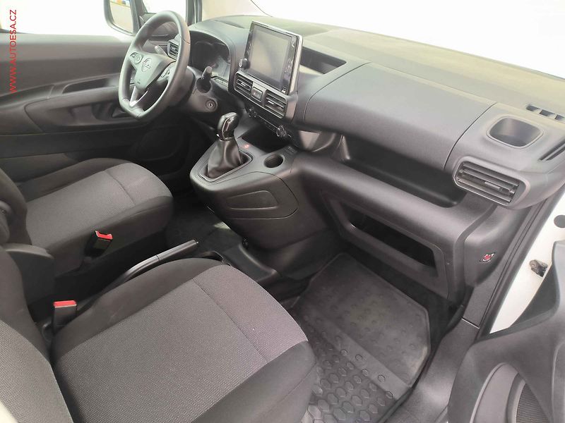 Opel Combo (2021) 1.5CDTi MAXi, AC - fotka 11 z 21