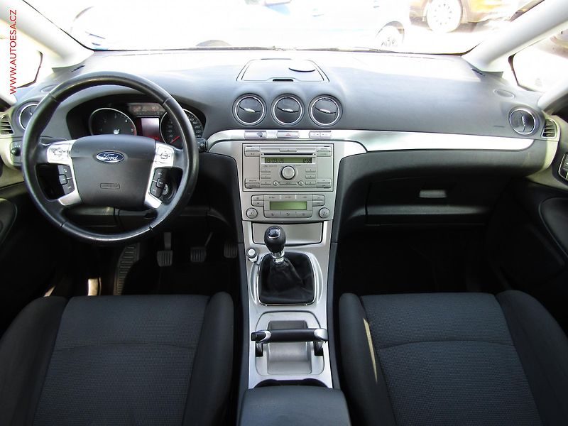 Ford S-MAX (2006) 2.0TDCi, AC, TZ - fotka 8 z 16