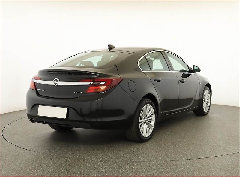 Opel Insignia (2017) 2.0 CDTI, 4X4, Automat - fotka 5 z 15