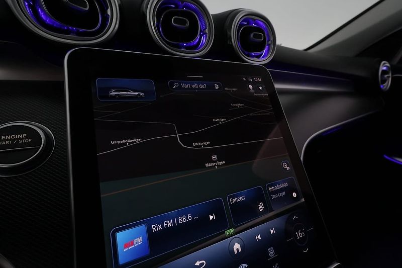 Mercedes-Benz Třídy C 300e Avantgarde Premium 360 - fotka 20 z 26