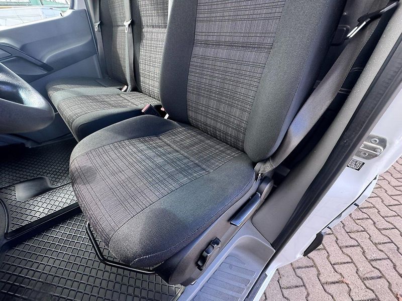 Mercedes-Benz Sprinter (2017) L2H2 2,2 CDI 120KW TAŽNÉ 1 MAJ - fotka 23 z 49