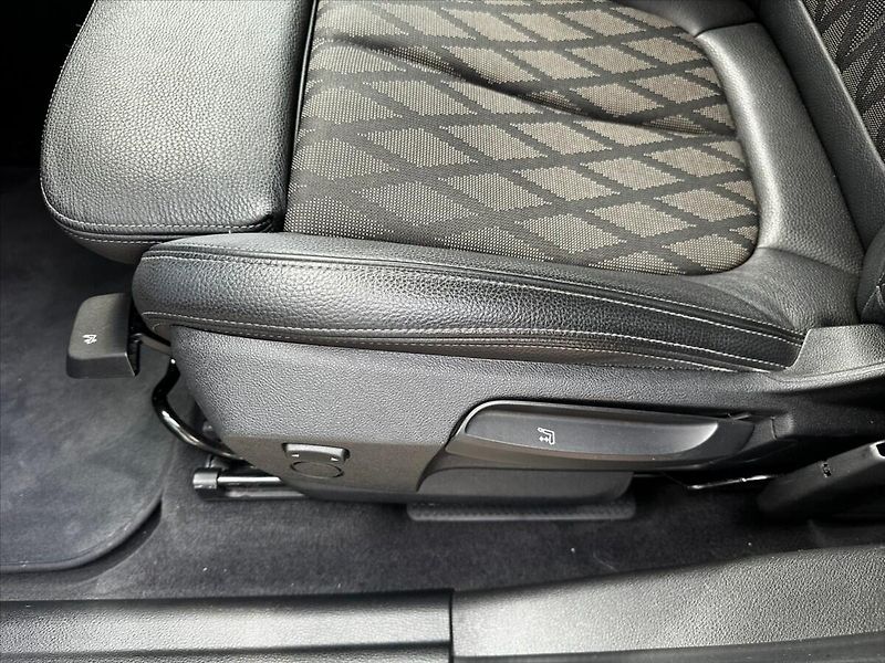 BMW X1 2,0 d 110kW xDRIVE CZ 1MAJITEL - fotka 23 z 43