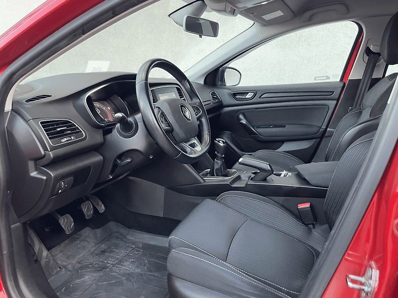 Renault Mégane (2017) Grandt. LIMITED 1,6SCe 115k - fotka 18 z 22