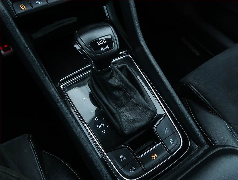 Volkswagen Multivan (2010) Comfortline 2.0 TDI 4Motion - fotka 10 z 18