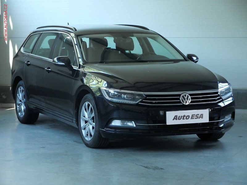 Volkswagen Passat (2015) 2.0 TDi, LED, kamera - fotografie inzerátu