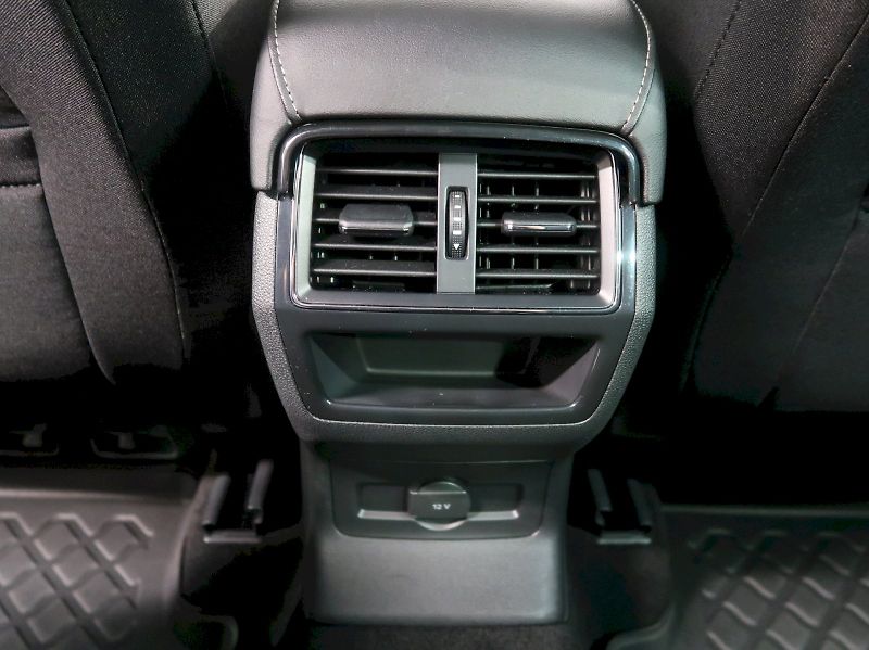 Škoda Karoq (2022) STYLE 2.0TDI 110KW - fotka 36 z 37
