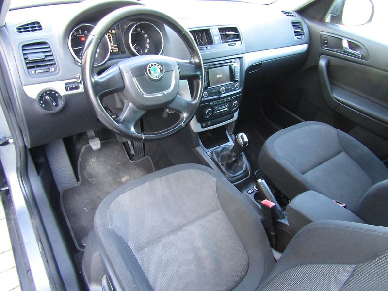 Škoda Yeti (2011) 1.6 TDI  77kW NOVÁ SPOJKA - fotka 13 z 37