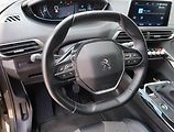 Peugeot 3008 (2020) Allure Pack 1.5 BlueHDi - náhled 16