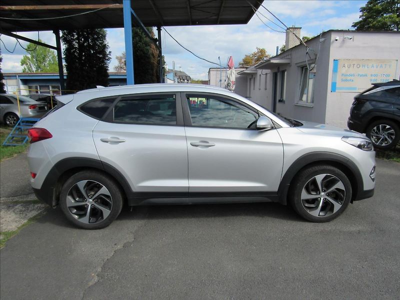 Hyundai Tucson 1,7 CRDi 85kW Nové v ČR - fotka 8 z 33