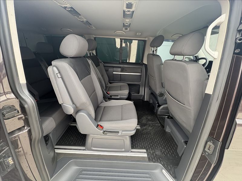 Volkswagen Multivan 2,0 103 kw servis TOP stav - fotka 26 z 28