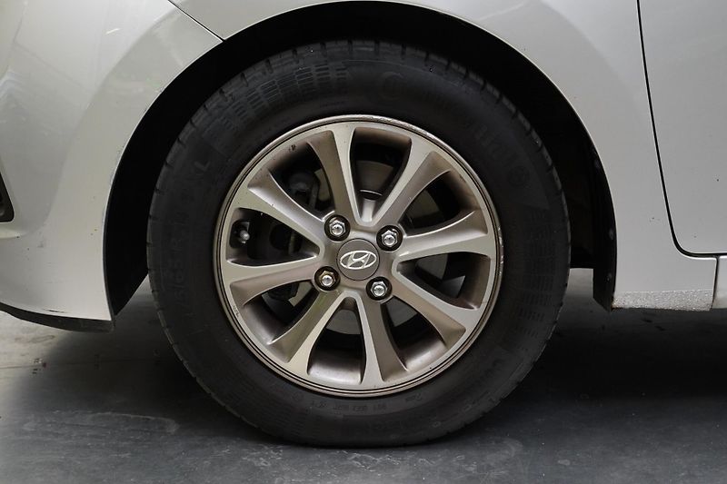 Hyundai i10 - fotka 10 z 22