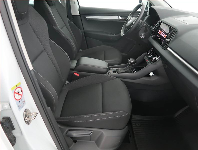 Škoda Karoq (2024) Fresh 1.5 TSI - fotka 9 z 21