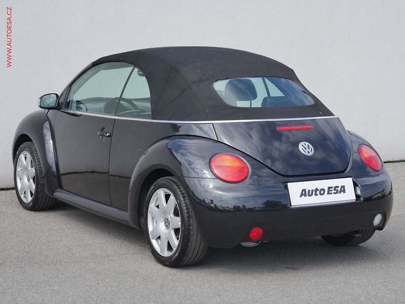 Volkswagen New Beetle (2003) 1.6 i, výhřev sed - fotka 6 z 15