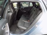 Volvo V60 (2016) 2.0-D4/Inscription/LED/DPH/ - náhled 17