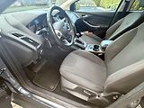 Ford Focus (2014) kombi 1.6TDCI - náhled 9
