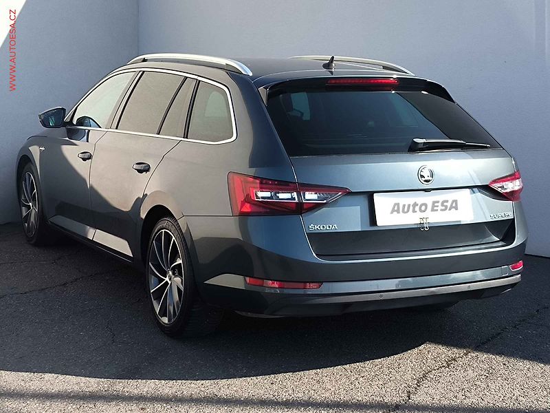 Škoda Superb (2016) 2.0 TDi, L&K, DSG - fotka 6 z 27