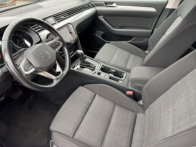Volkswagen Passat (2022) Variant 2.0 TDI DSG Business - fotka 7 z 33