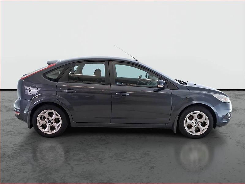 Ford Focus (2009) 1.6 16V, Serv.kniha - fotka 6 z 18