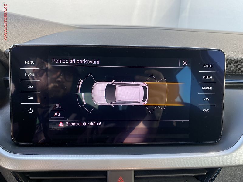 Škoda Kamiq (2020) 1.0 TSi, Ambition - fotka 16 z 18