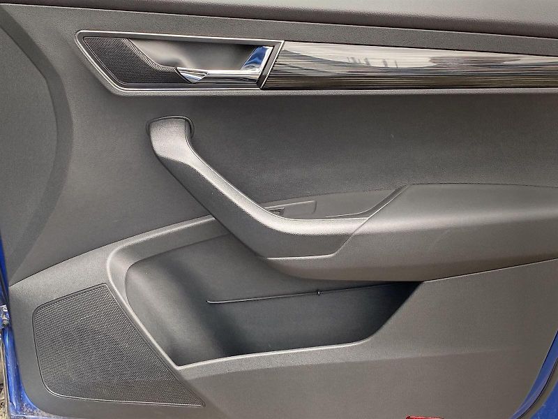 Škoda Karoq (2021) 2.0 TDI Style+ - fotka 26 z 38