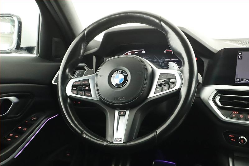 BMW Řada 3 (2021) M Sport 320 d xDrive - fotka 8 z 21
