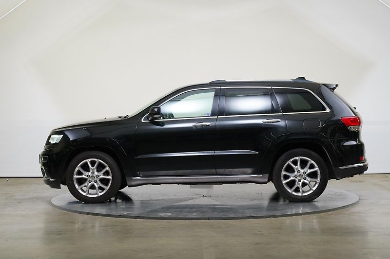 Jeep Grand Cherokee - fotka 3 z 26