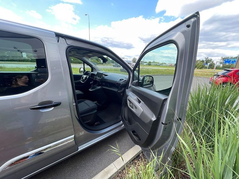 Toyota ProAce City Verso 1.2 M/T Long Business 7 míst - fotka 24 z 28