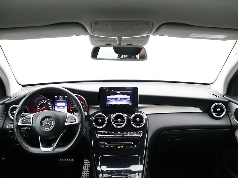 Mercedes-Benz GLC 2,1 250d 150 kw 4MATIC CZ AMG - fotka 26 z 33