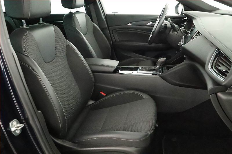 Audi Q5 (2021) S line 40 TDI - fotka 22 z 23