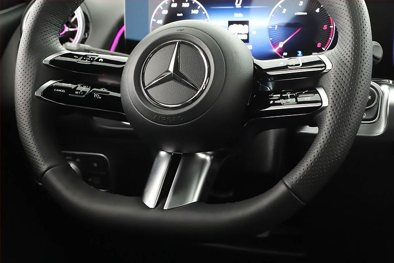 Mercedes-Benz GLB (2026) 200 d 4MATIC - fotka 22 z 29