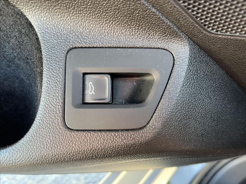 Volkswagen Passat 2,0 TDi 110KW DSG LED ELEGANCE - fotka 34 z 50