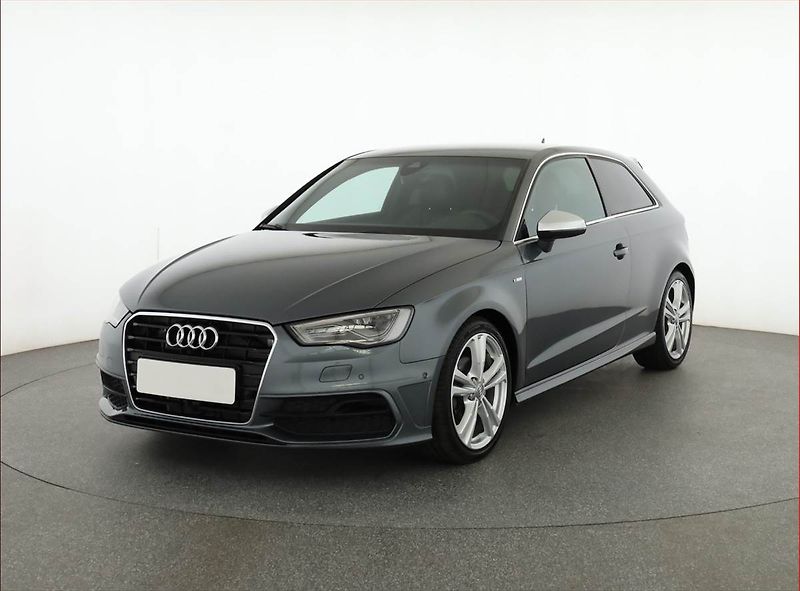 Audi A3 (2015) S-Line 2.0 TDI, Automat - fotka 2 z 19