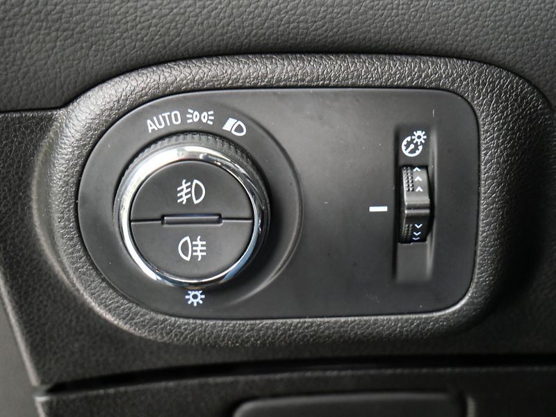 Opel Zafira - fotka 13 z 24