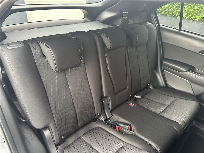 Mitsubishi Eclipse Cross 2,2 DI-D 148PS  Spirit+ A/T 4x - fotka 20 z 54