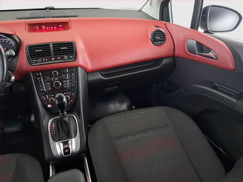 Opel Meriva (2011) 1.7 CDTI, Automat, Tempomat - fotka 8 z 16