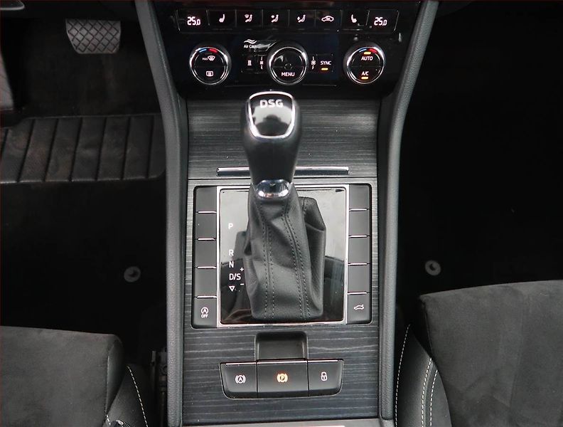 Škoda Superb (2020) Style 2.0 TDI - fotka 13 z 24