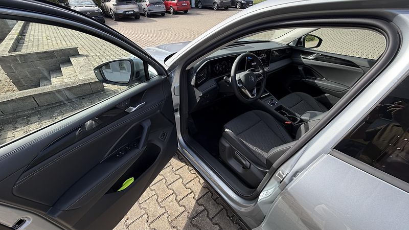 Volkswagen Tiguan (2025) People 1,5 eTSI 110kW - fotka 12 z 16