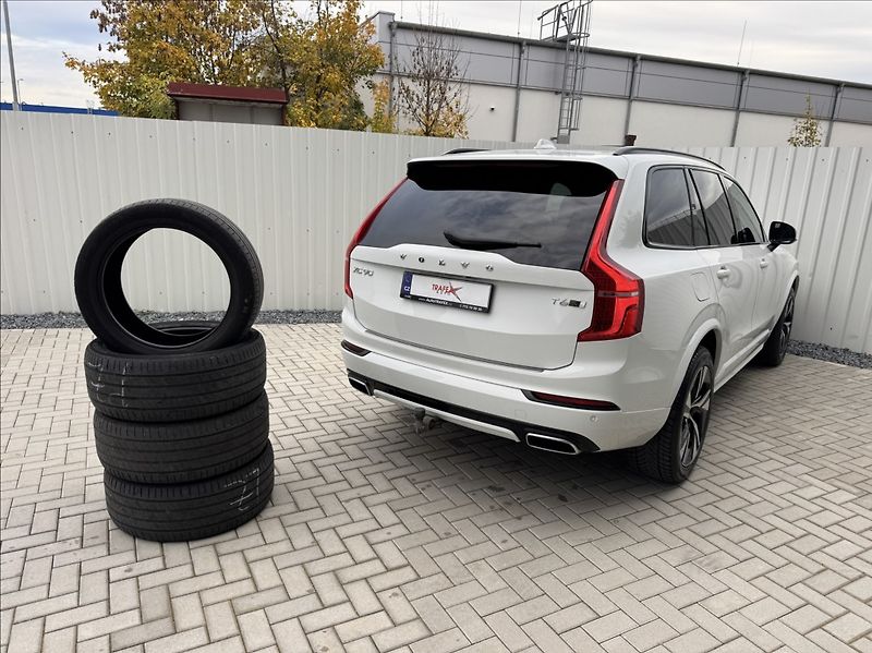 Volvo XC90 2,0 T6 AWD Drive-E 2.0L R-Desi - fotka 46 z 50