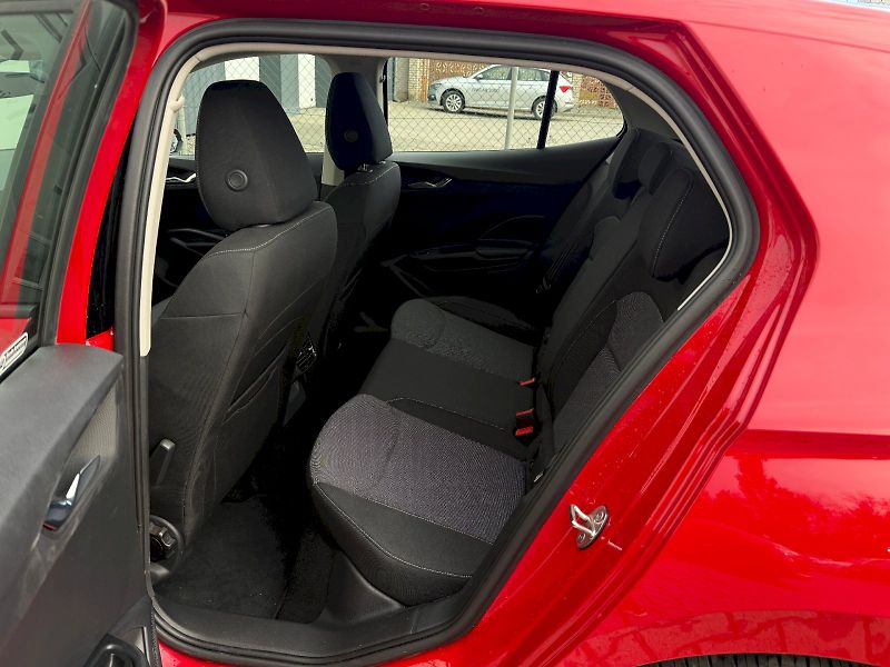 Škoda Fabia (2025) 1.0 TSI 70 kW Selection - fotka 10 z 21