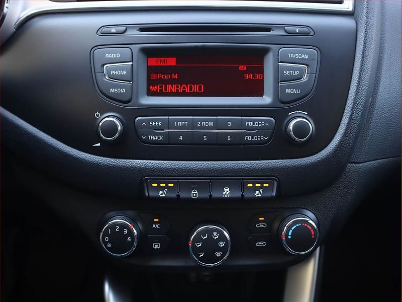 Kia Ceed (2017) 1.4 MPI, Tempomat - fotka 12 z 18