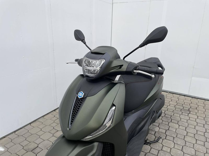 Piaggio (2025) Beverly 300 S E5 - fotka 8 z 11