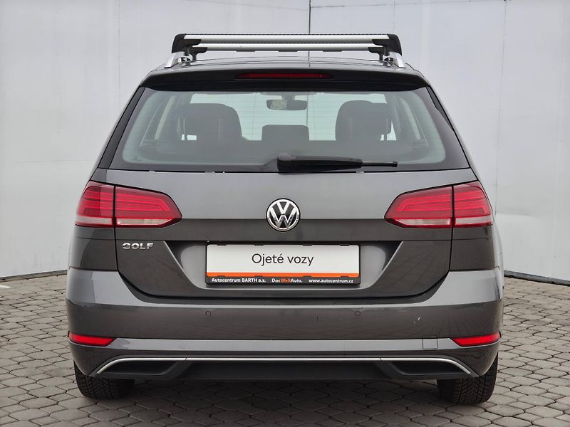 Volkswagen Golf Maraton Edition  1,0TSI - fotka 23 z 23