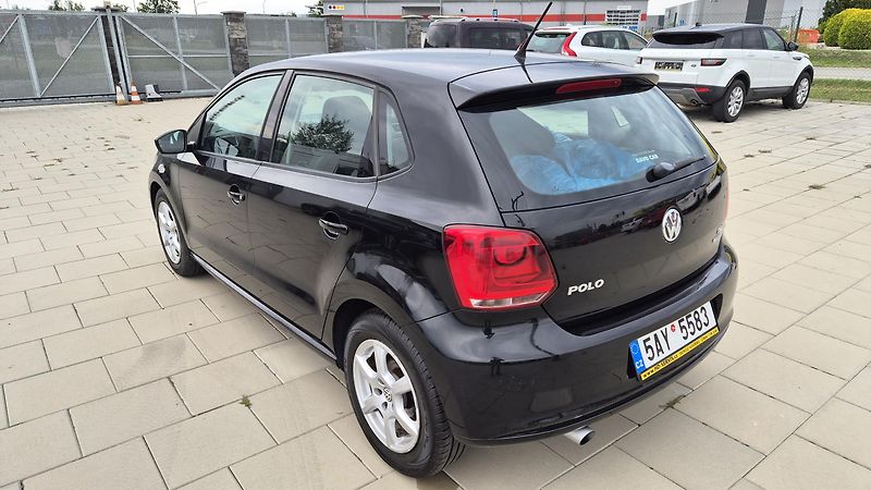 Volkswagen Polo 1.6 TDi PO VELKÉM SERVISU - fotka 5 z 18