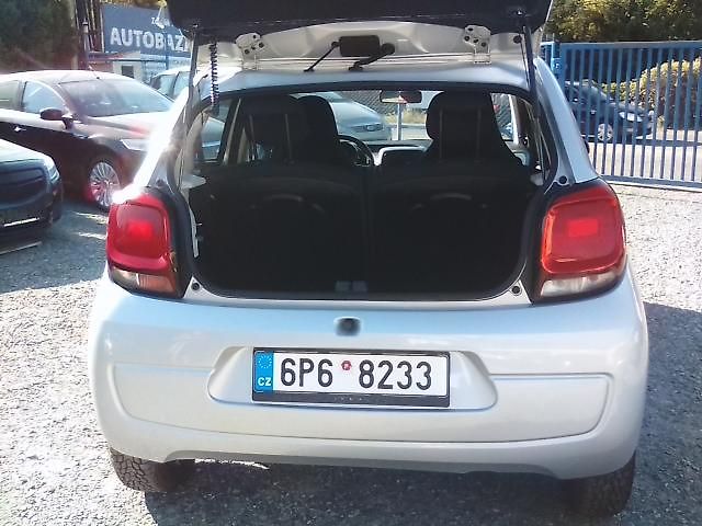 Citroën C1 (2016) 1.2i /60 KW , 1.MAJITEL - fotka 28 z 36