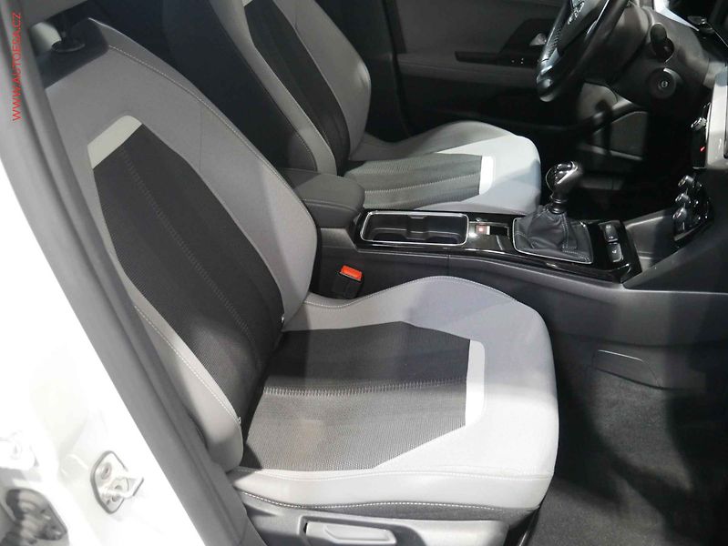 Opel Mokka (2023) 1.2T, 2.maj,ČR, LED, autoAC - fotka 12 z 22