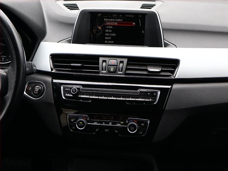 BMW X1 (2016) xDrive18d, 4X4, Automat - fotka 10 z 20