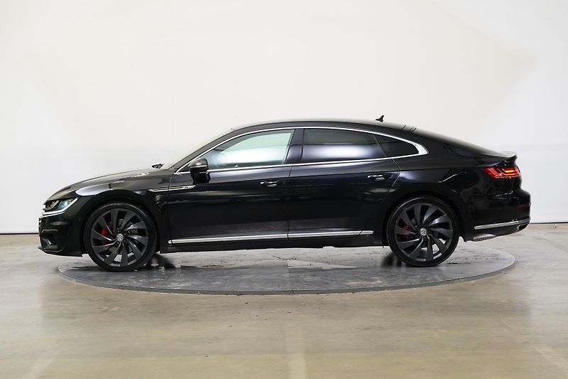 Volkswagen Arteon - fotka 3 z 26