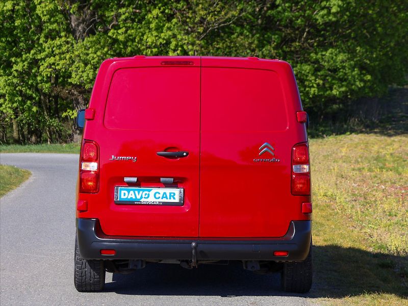 Citroën Jumpy 1,5 HDI 75kW CZ 6-Míst Tažné - fotka 6 z 34