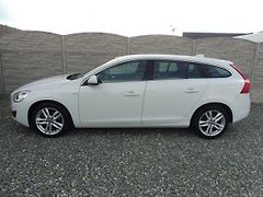 Volvo V60 2.0D3 V5 135PS AUT EXTRA STAV! - fotografie inzerátu